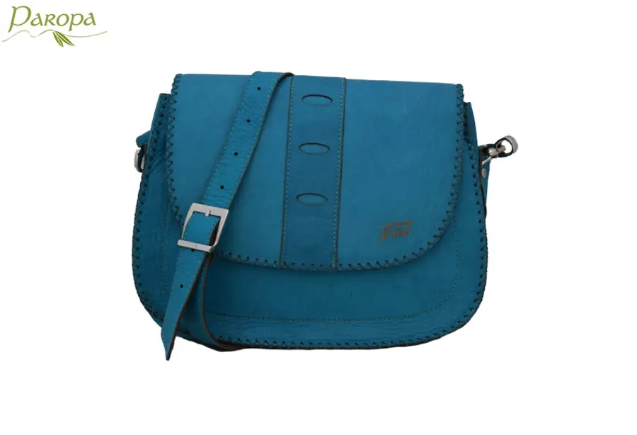 کیف چرمی دوشی زنانه آبی